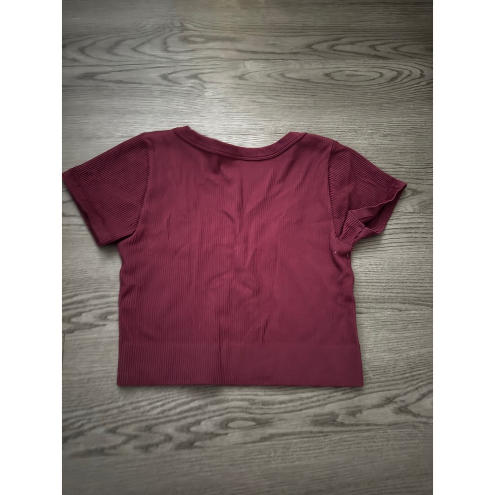 Garage Burgundy Ribbed V-Neck Seamless Crop Top Short Sleeve M/M 100081533 - Picture 3 of 3